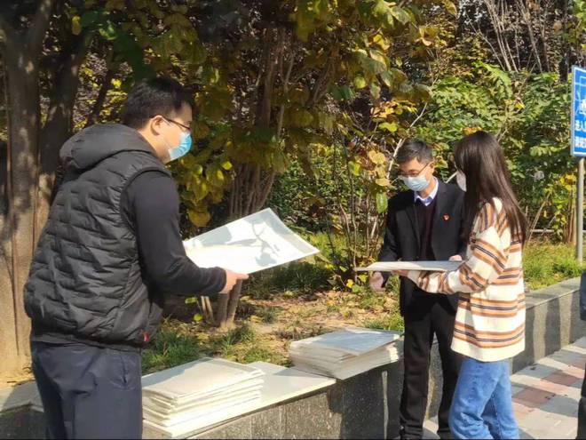郑财文化与传媒学院：免费发放备考用品爱心助力学子升本开云体育 开云平台(图3)