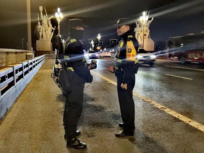 开云体育 开云平台全警“大学习、大讨论、大调研” ｜江苏公安迅速掀起学习贯彻热潮(图4)
