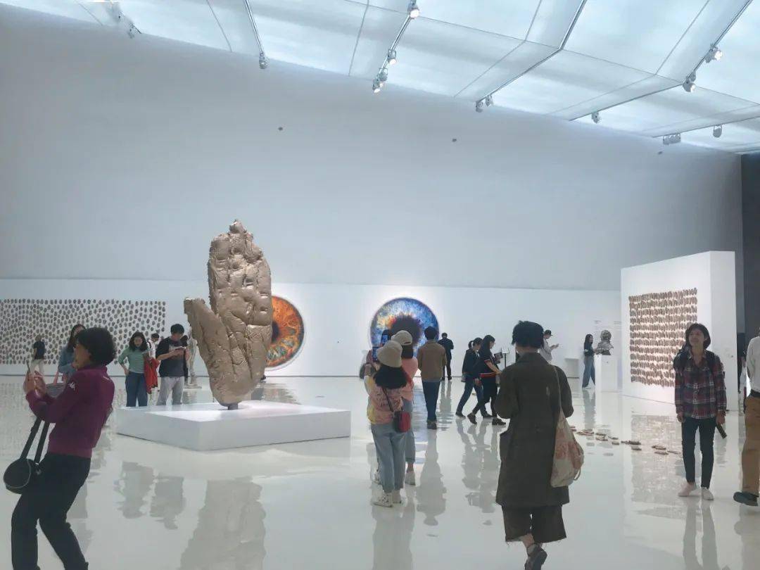 开云 开云体育官网王春辰：策展是整合各类知识、思想的中间环节｜艺术策展专题③(图3)