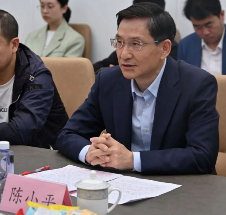 开云APP 开云官网入口利亚德励丰文化与江西报业传媒集团签订战略合作协议(图2)